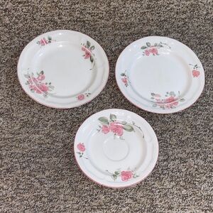 VTG, Gibson China Ivory Lot White Porcelain Dinner Plates with Pink Rose Accent